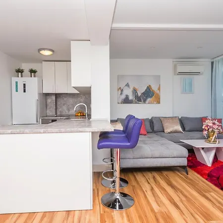 Apartment Silvija *