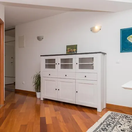 Silvija Apartment