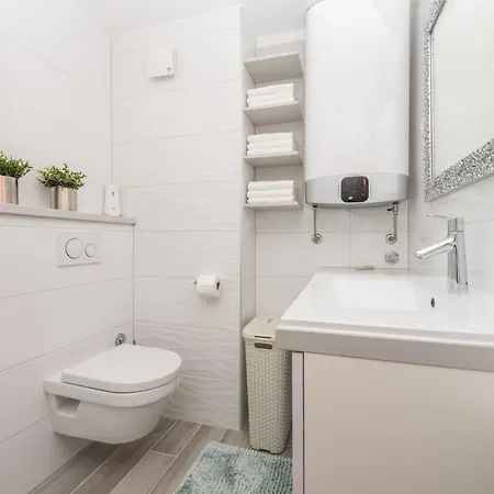 Silvija Apartamento Makarska